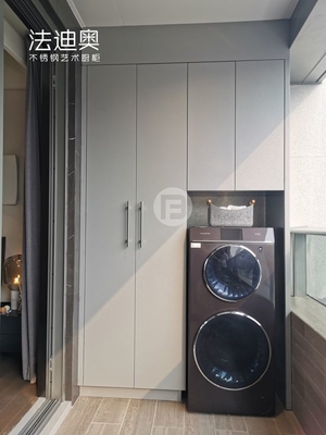 Modello contemporaneo Balcone in acciaio inossidabile